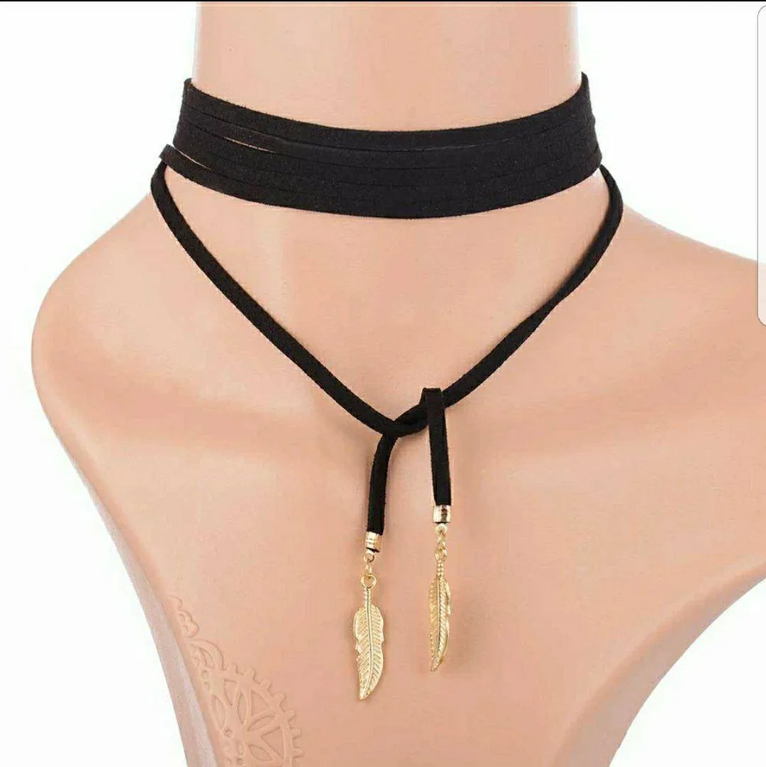 Femme Leaf Rope Chain